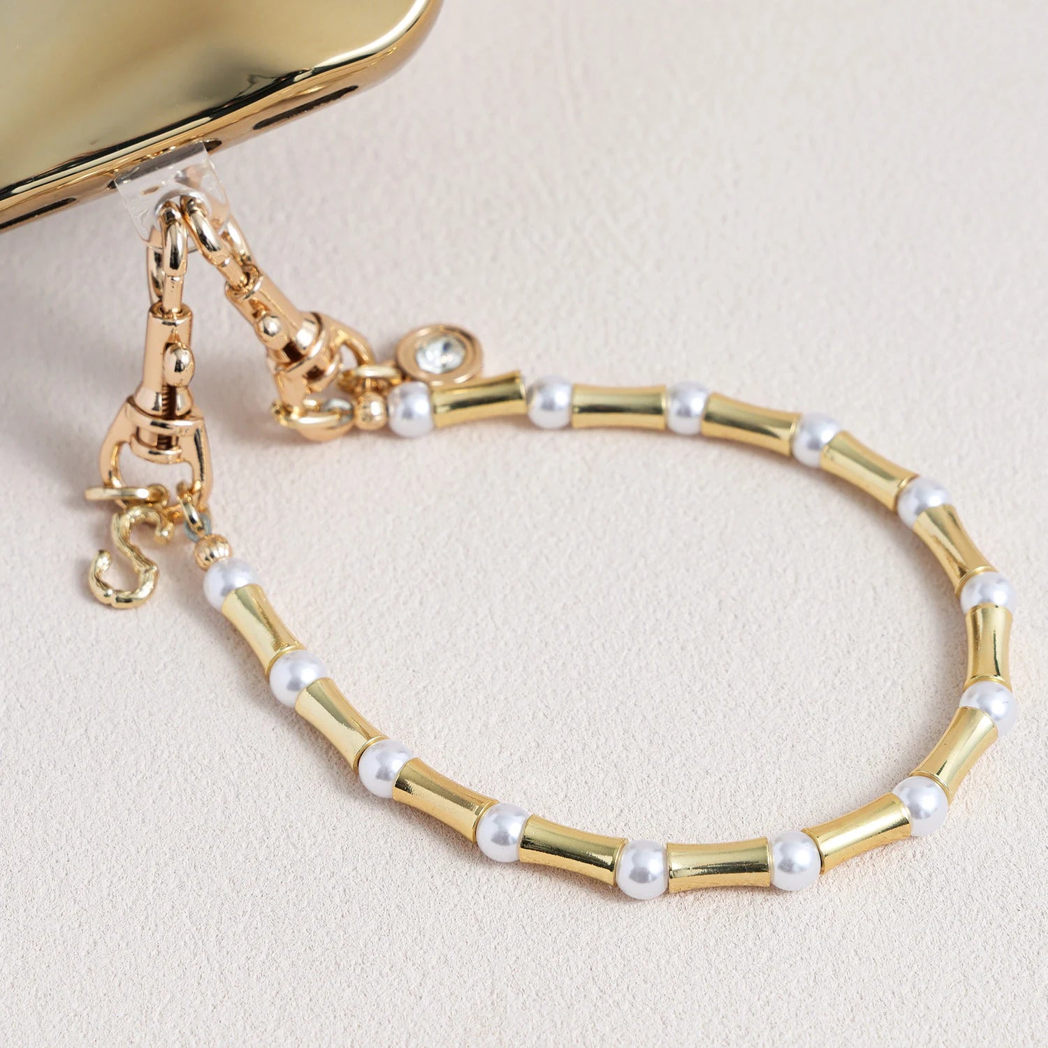 أوديت - سوار ساعة أبل مزدوج الخيوط مصنوع يدويًا من حجر الأمازونيت ولؤلؤ سواروفسكي