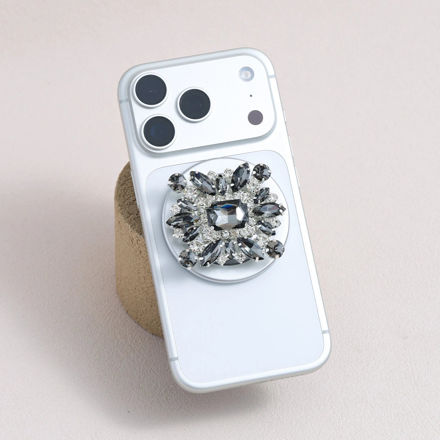 Astra Umbra - Radiant Black Crystal Phone Stand