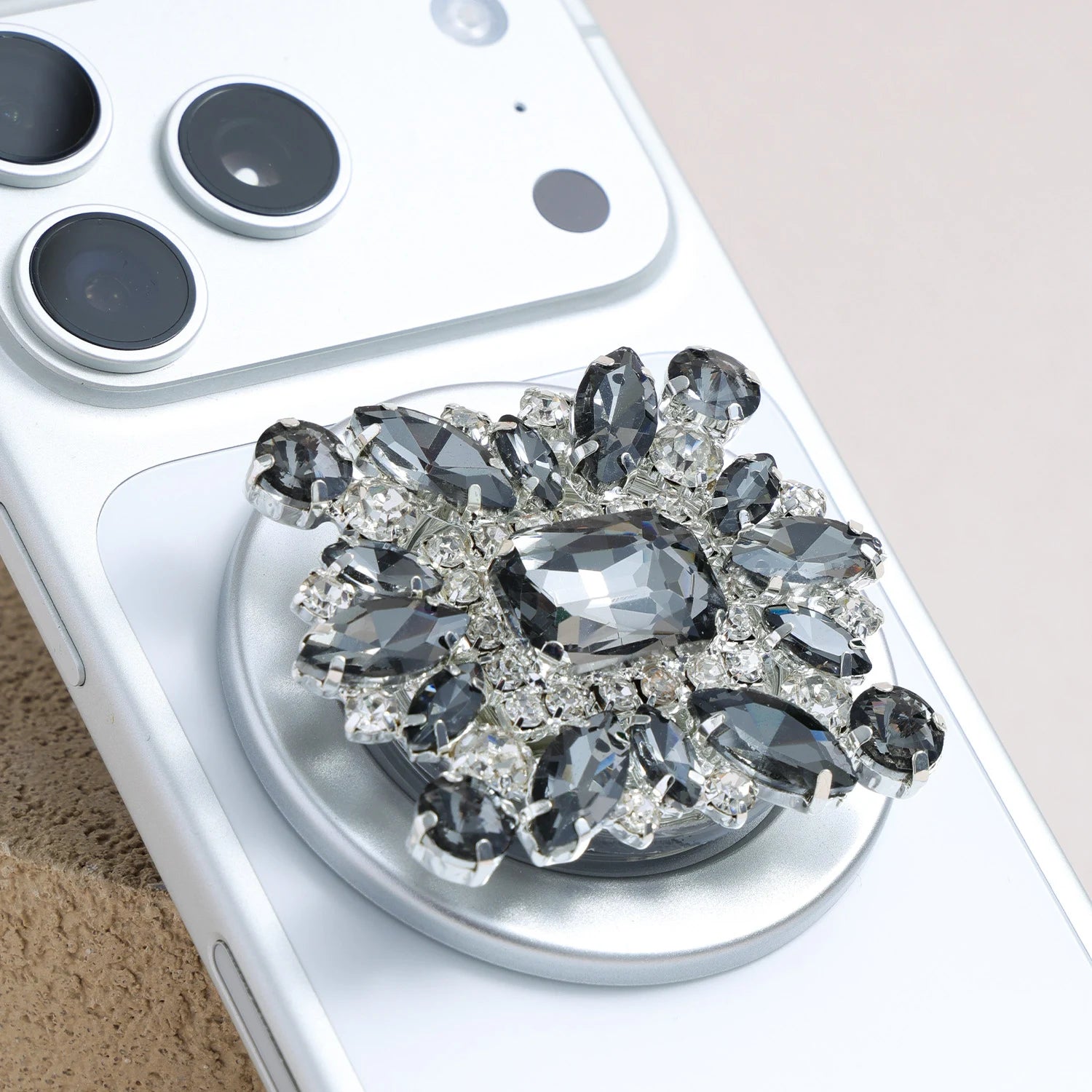 Astra Umbra - Radiant Black Crystal Phone Stand