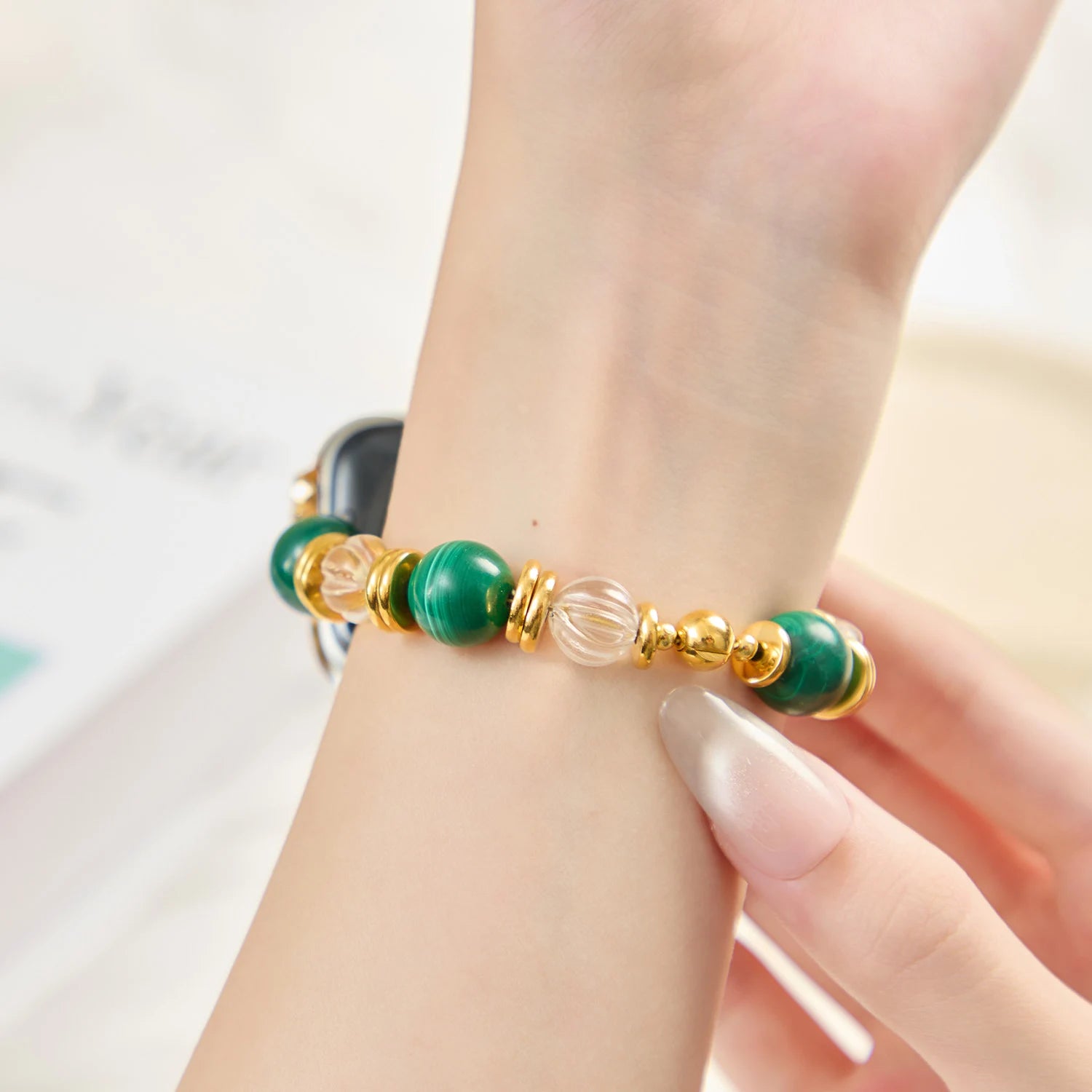 Handmade Pumpkin-Cut White Quartz & Turquoise Apple Watch Band – Interstella