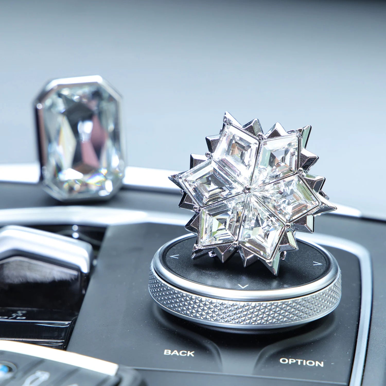 Asteria Givre - Grand Touring Crystal Car Fragrance (4 scents of tablets included)