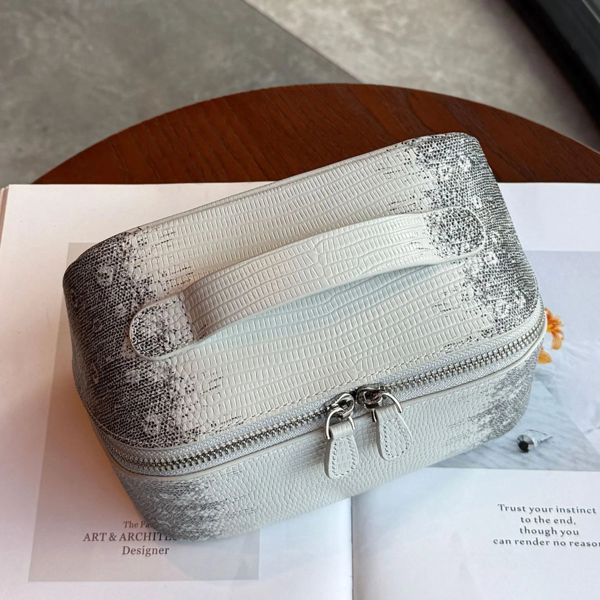 Aurelia Valise – Lizard-Embossed Top-Grain Cowhide Vanity Bag