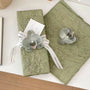 Arum Poétique botanical gift wrapping style with sculptural calla lily and textured floral presentation