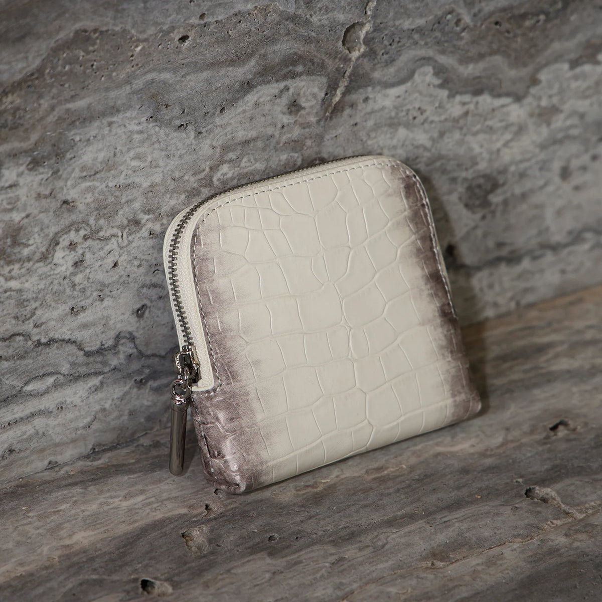 Matin de Chloris - Coque Téléphone MagSafe avec Fente Carte à Rayures Céladon