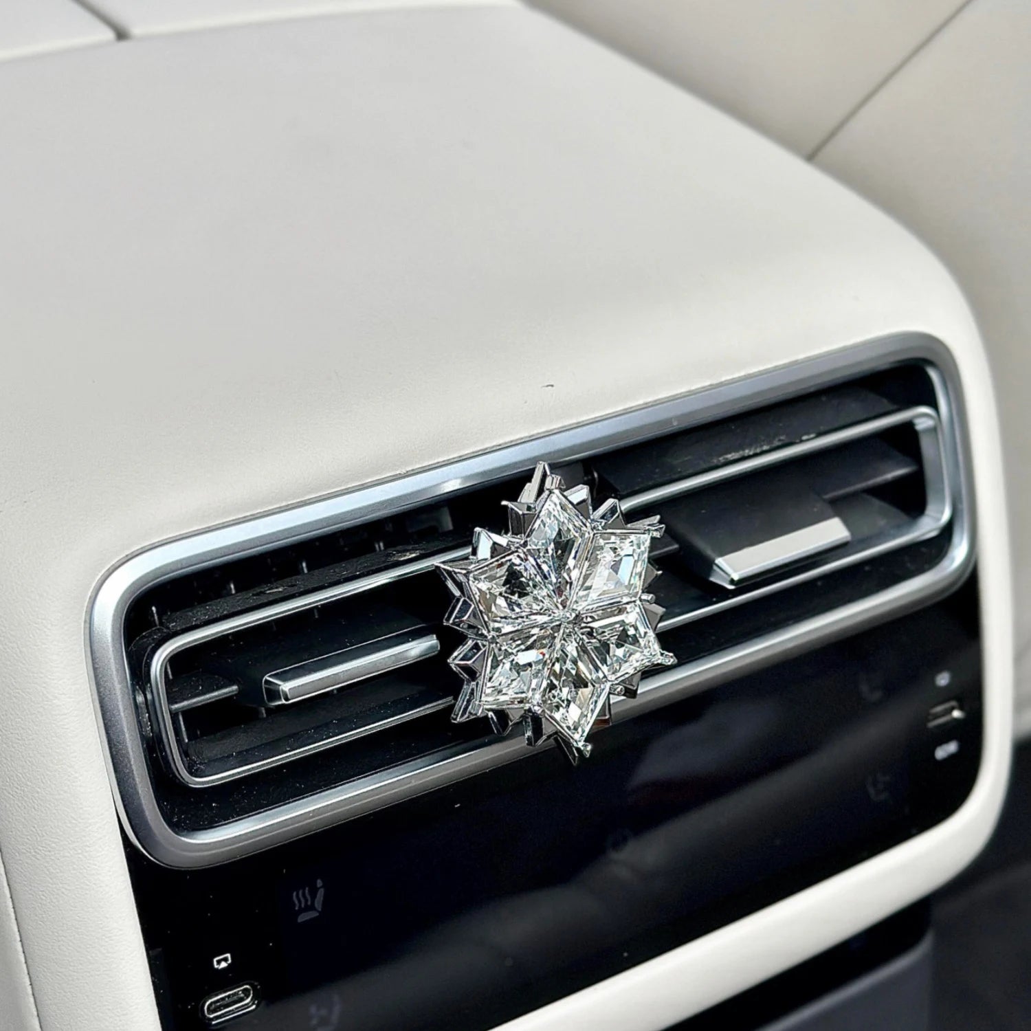 Asteria Givre - Grand Touring Crystal Car Fragrance