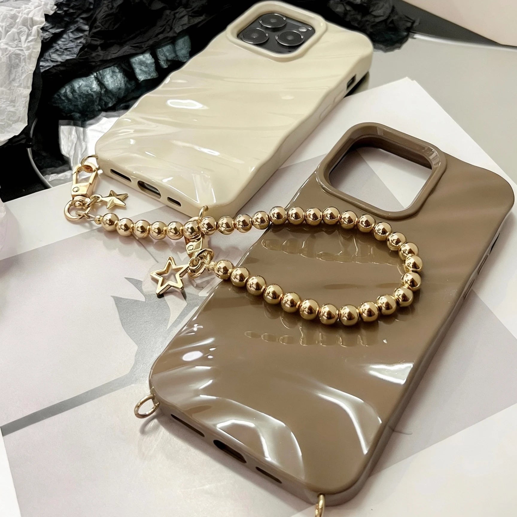 18K gold phone strap with round beads and dual star charms, detachable bracelet design